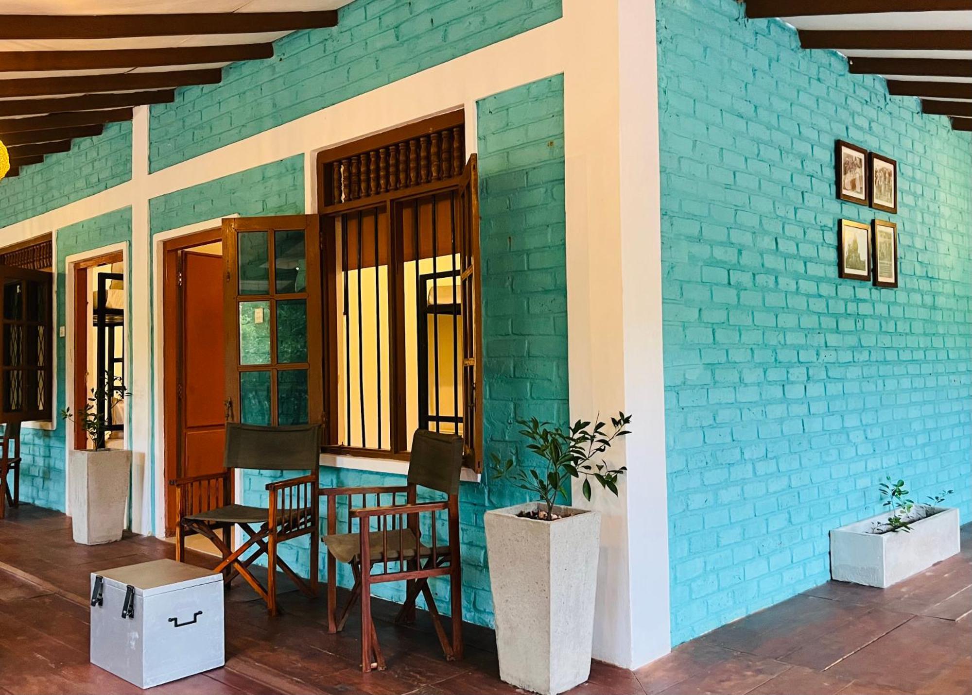 Funky Leopard Safari Lodge Bordering Yala National Park Kataragama Esterno foto