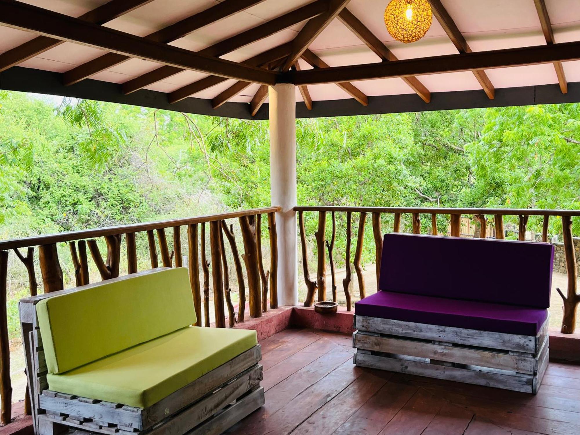 Funky Leopard Safari Lodge Bordering Yala National Park Kataragama Esterno foto